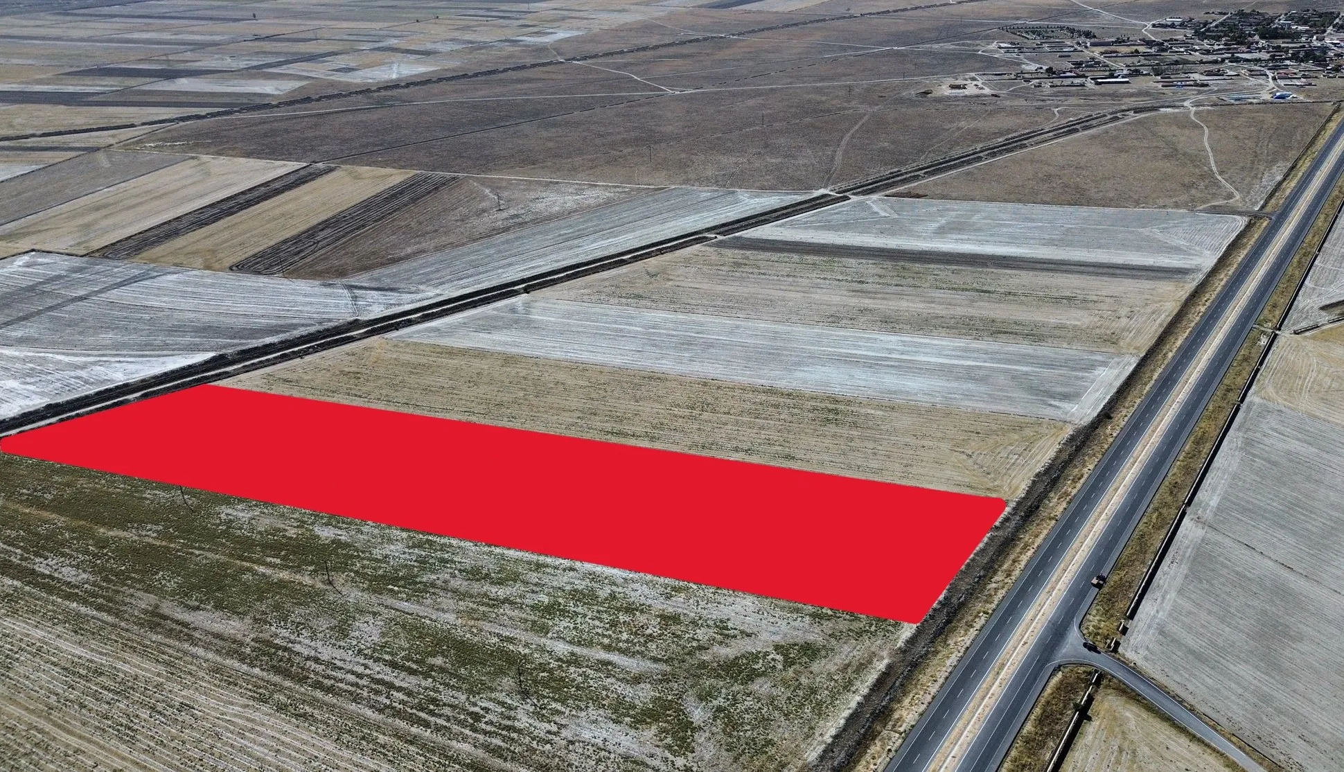 KONYA TUZLUKÇU PAZARKAYA OTOBANA CEPHE 37.646 M2 SATILIK ARAZİ